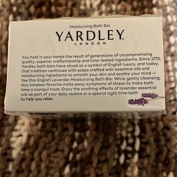 Yardley London English Lavender moisturizing bath bar 4 bars 4ozs in 16oz box - Picture 5 of 5
